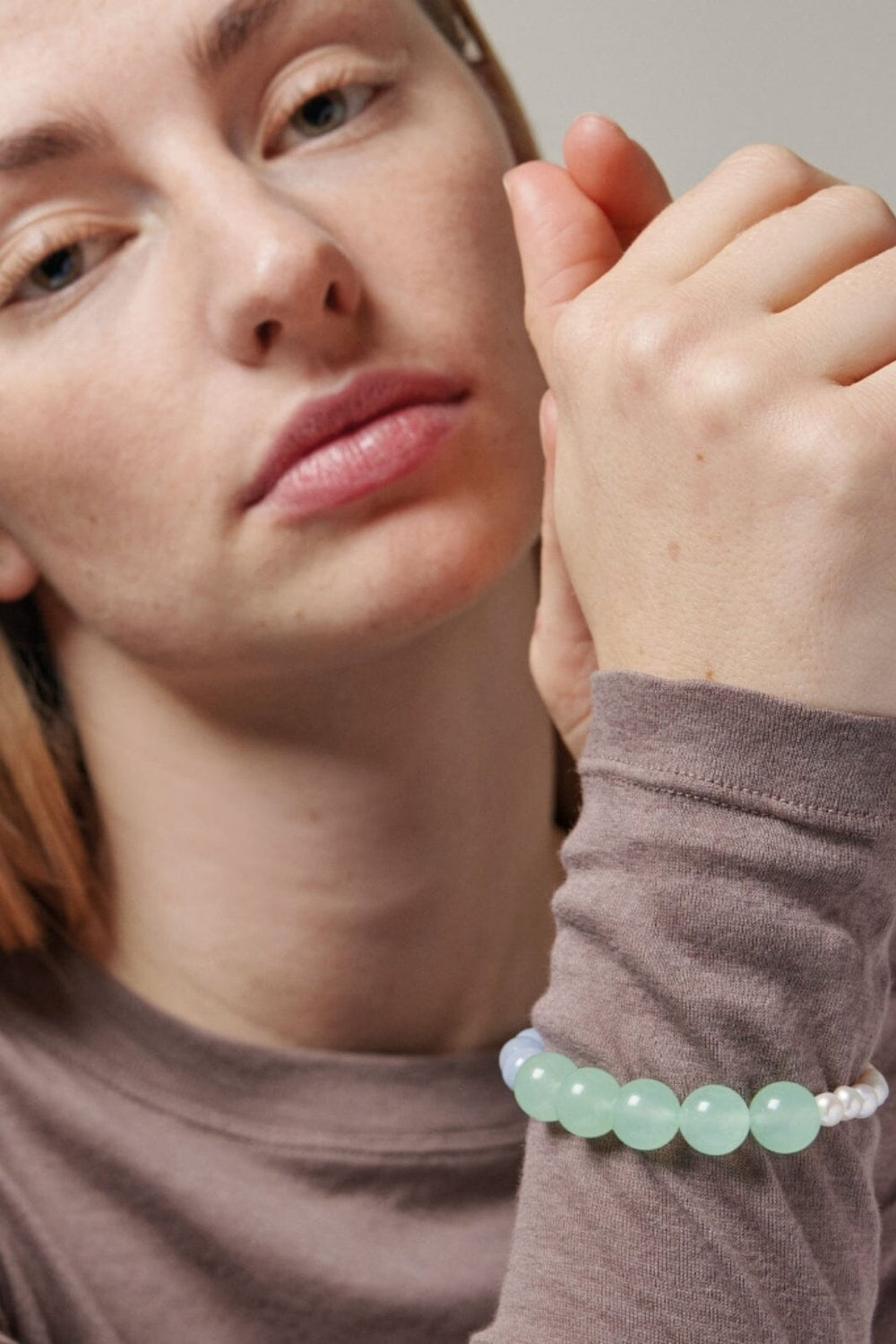 Enamel Copenhagen - Bracelet, Yara - Light Green, Light Blue And Pearls Armbånd 