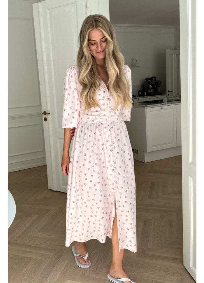 Forudbestilling - BYIC - Adelic Long Dress - pink Pink Kjoler 