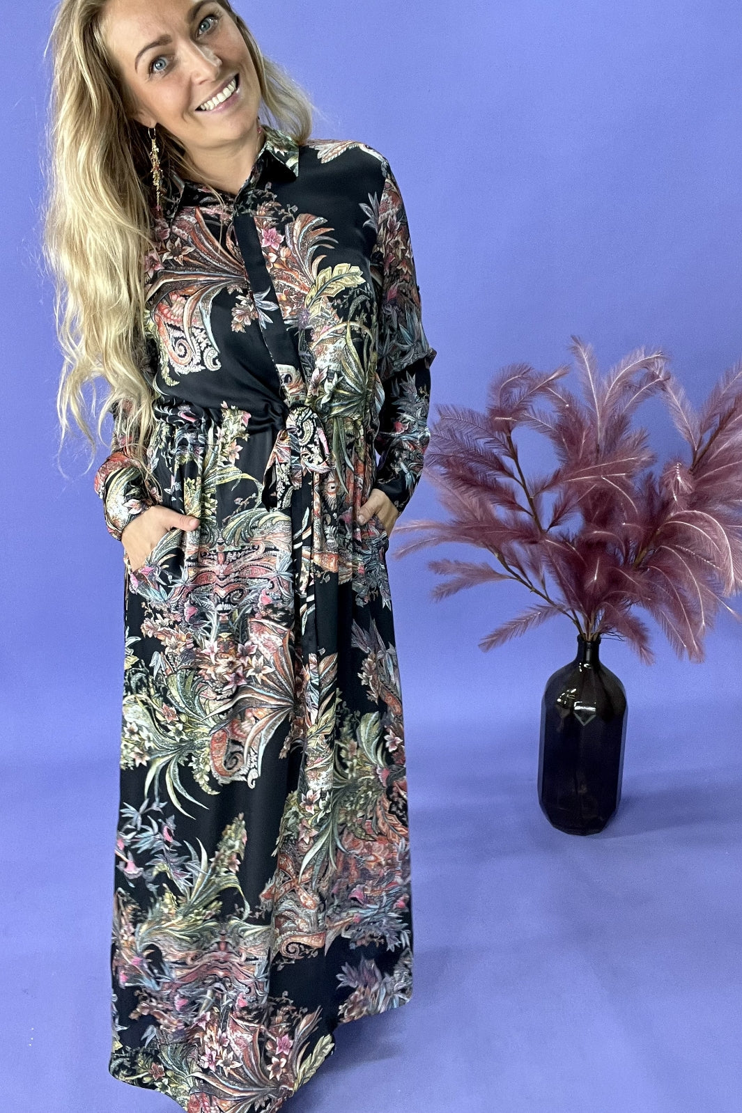 Forudbestilling - Karmamia - Nakita Maxi Dress - Meadow Black (August) Kjoler 