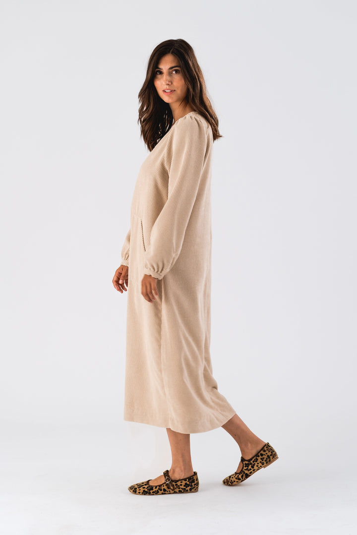 Forudbestilling - Lollys Laundry - Lucasll Midi Dress Ls - 04 Sand Kjoler 