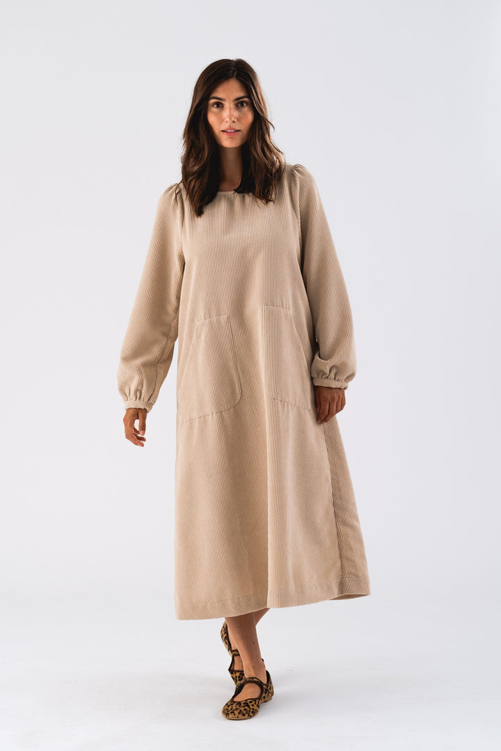 Forudbestilling - Lollys Laundry - Lucasll Midi Dress Ls - 04 Sand Kjoler 