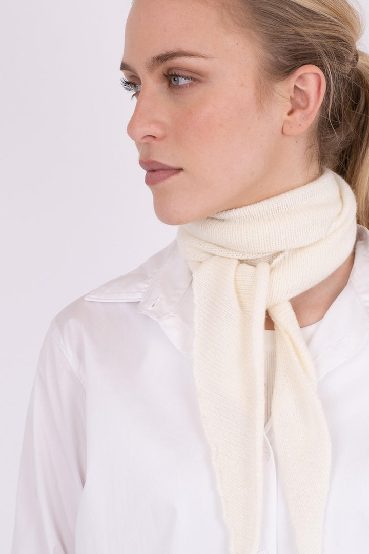 Neo Noir - Misty Knit Scarf - Off White