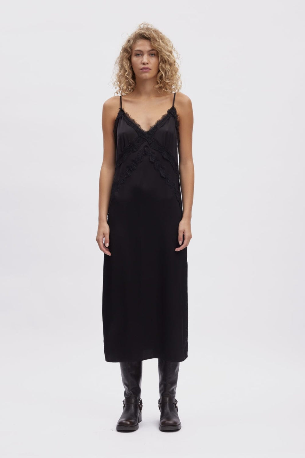 Gestuz - Sachigz Slip Dress - 100017 Black Kjoler 