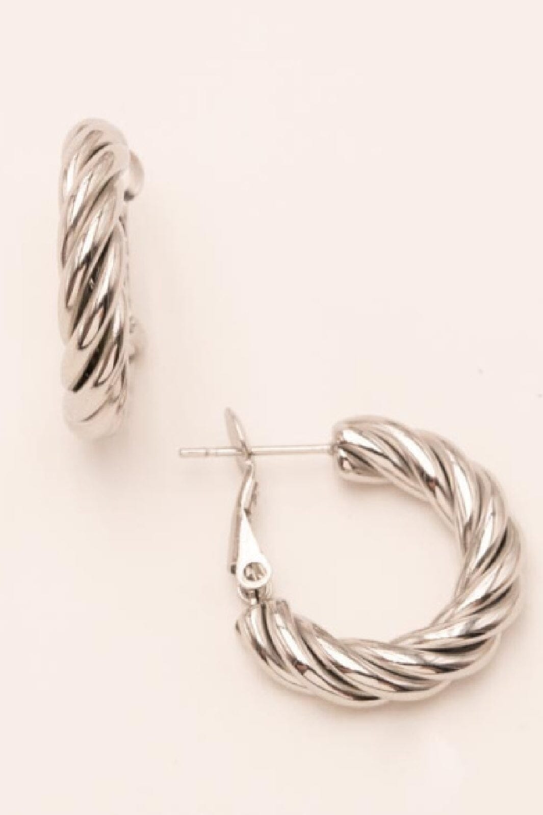 Mellow Moon - Cassandra Twisted Hoops  BM0614E0480 - Forsølvet