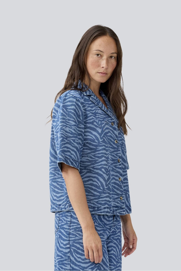 Modström - Masemd Print Ss Shirt - 11508 Blue Zebra