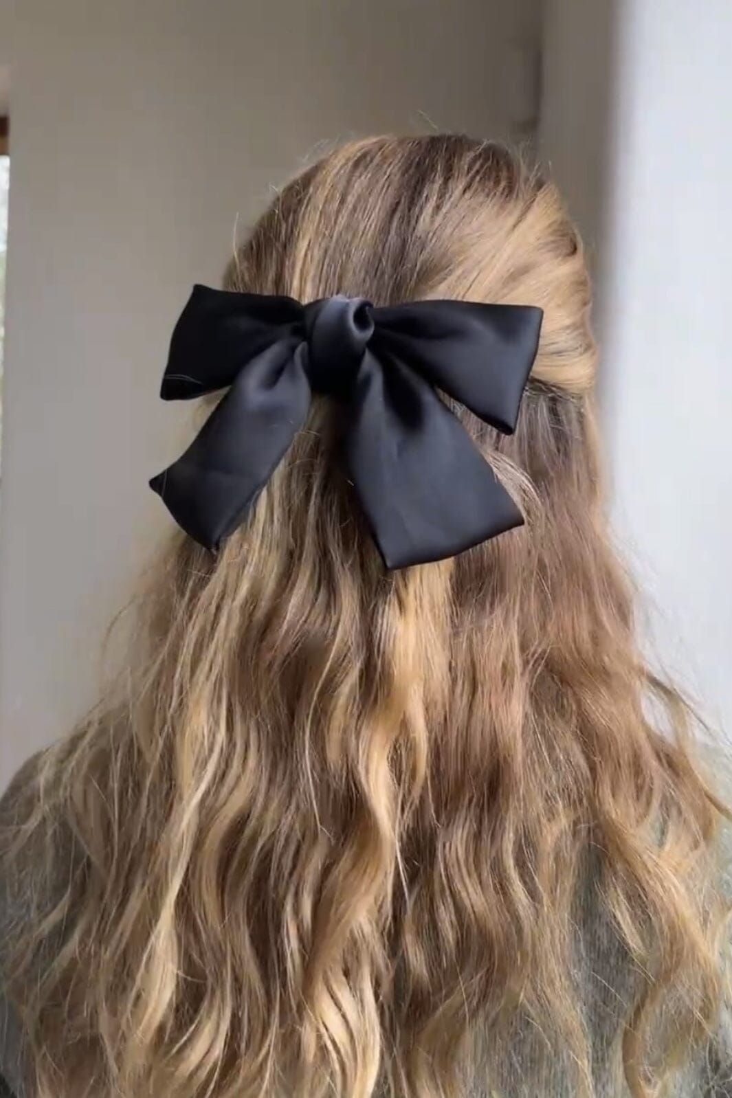 Neo Noir - Bow Hair Clip - Black Hårspænder 