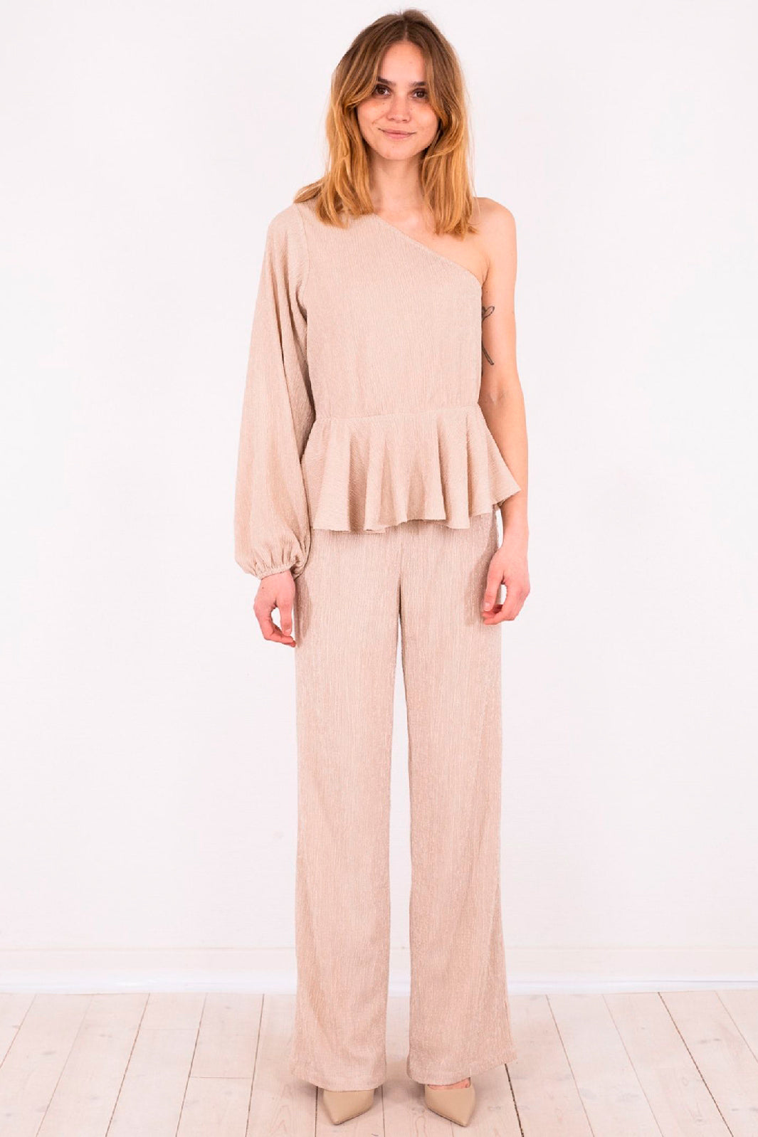 Neo Noir - McCartney Plisse Blouse - Sand Bluser 