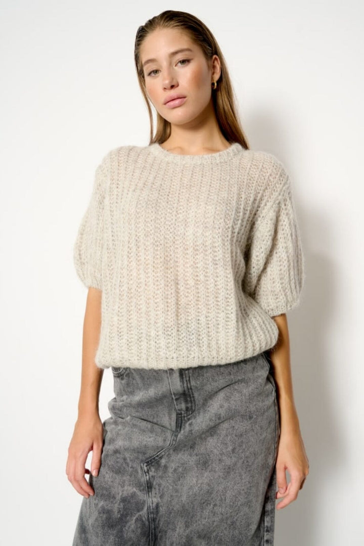 Noella - Roy Short S/L Jumper - Light Grey Mix Strikbluser 