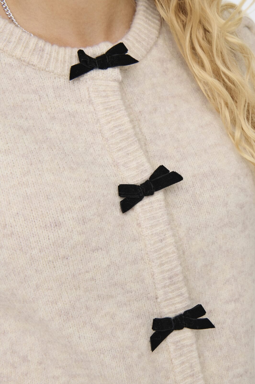 Only - Onlbunny Life Bow Ls Cardigan Knt 15344241 - 4707218 - Whitecap Gray Black Bow Buttons