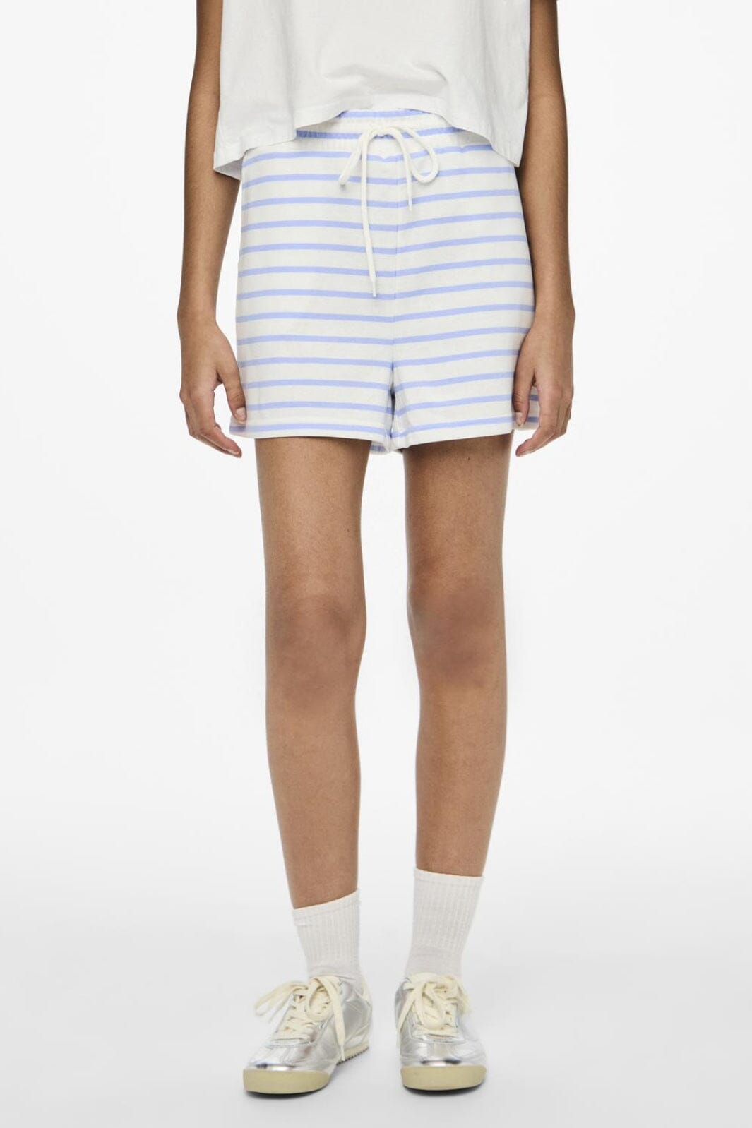 Pieces - Pcchilli Summer Shorts Stripe - 4476107 Cloud Dancer Hydrangea Shorts 