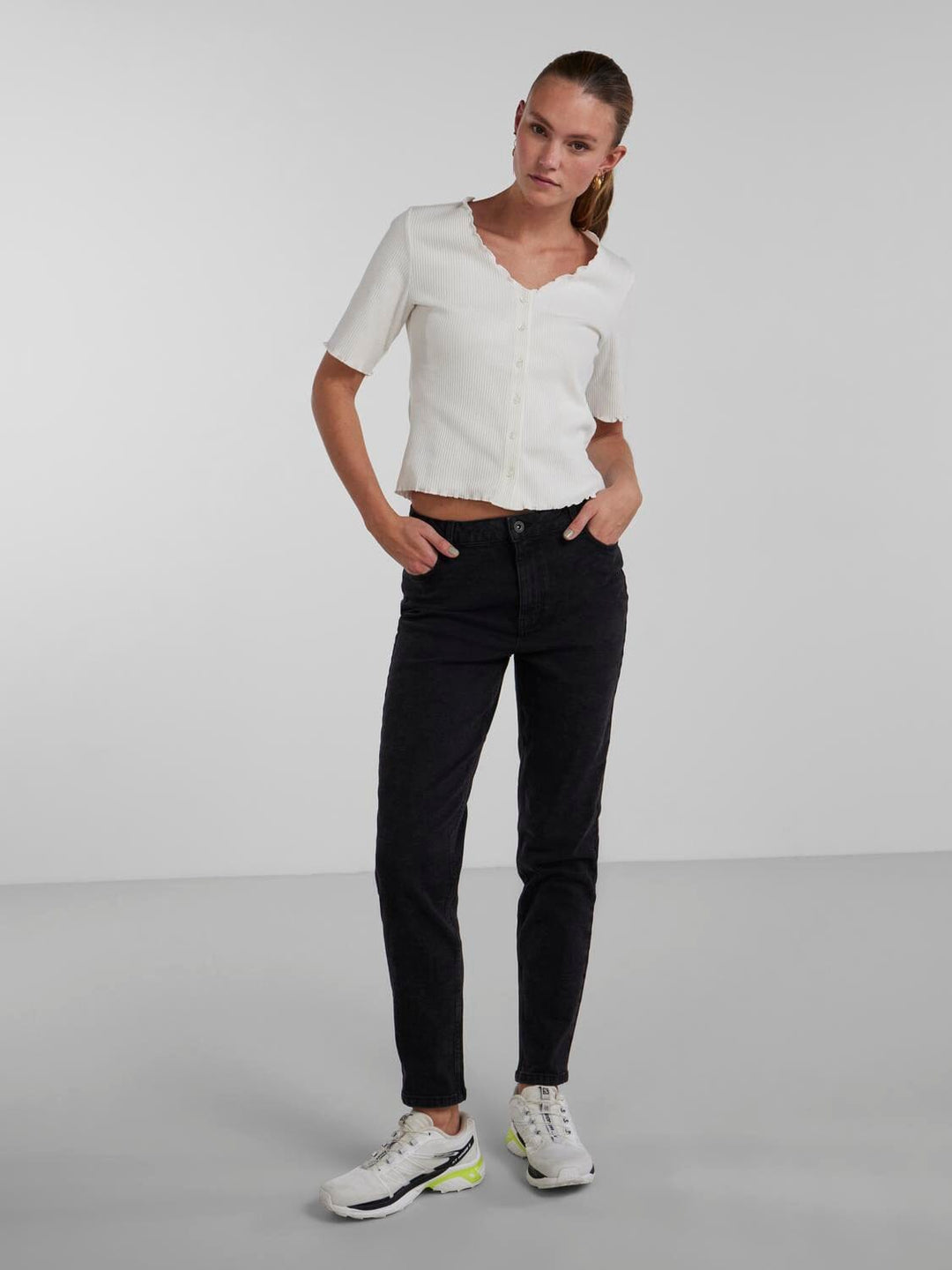 Pieces - PcLeah Mom HW Ank Rinse NOOS - Black Denim Jeans 