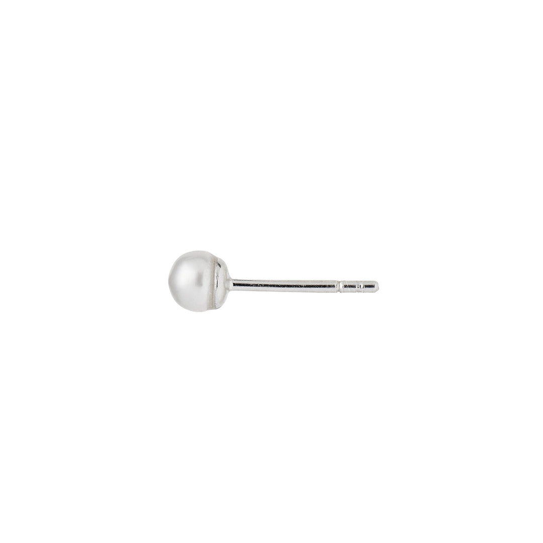 Stine A - Tres Petit Pearl Earring Silver - Single - 1326-00-S Øreringe 